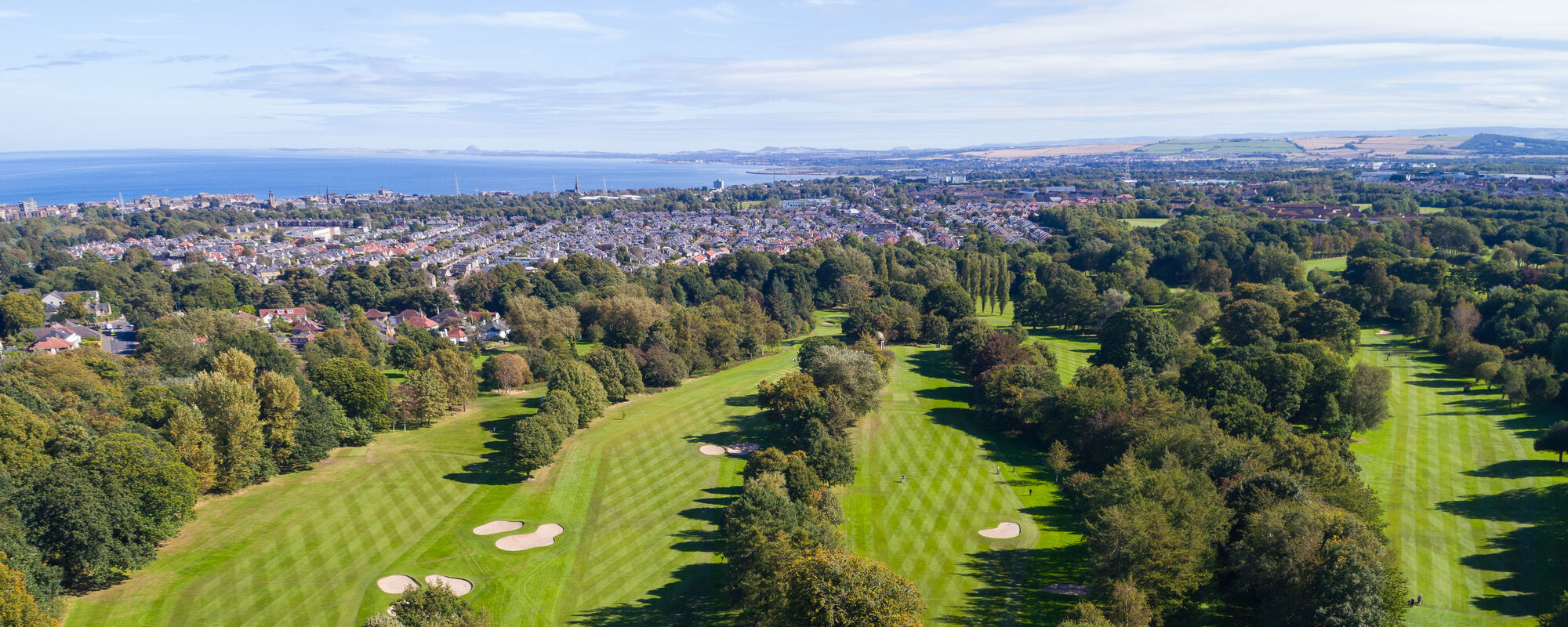 View across the course to the Firth of Forth